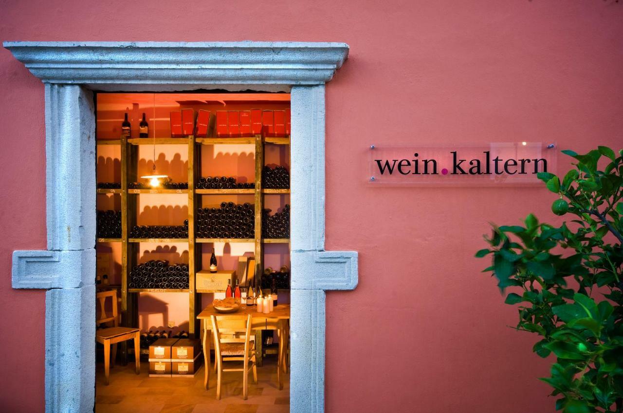 Hotel Weingut Klosterhof Caldaro Exterior foto